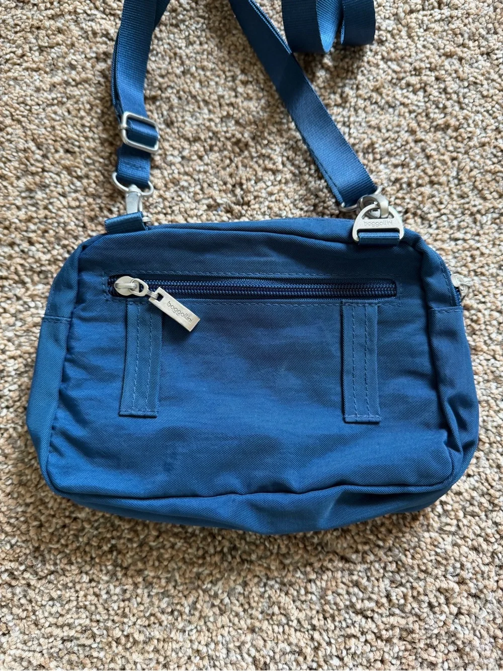 BAGGALLINI Blue Legacy Triple Zip Bagg Crossbody Convertible Clutch Waist Bag